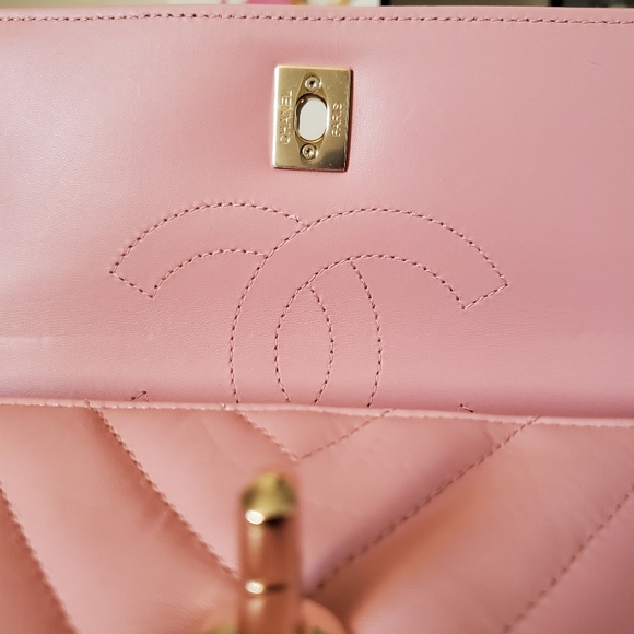 Chanel trendy small pink gold hard ware bag - Picture 17 of 17